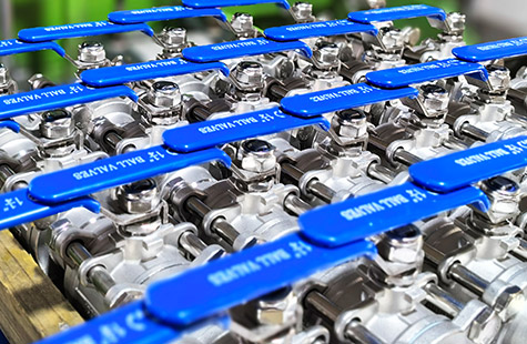 What is the difference between manual valves and automatic valves?